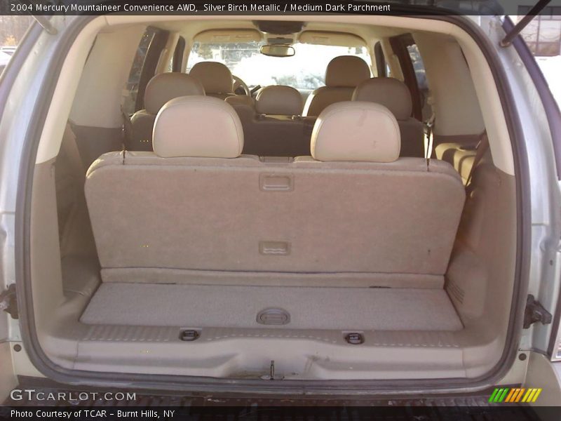 Silver Birch Metallic / Medium Dark Parchment 2004 Mercury Mountaineer Convenience AWD