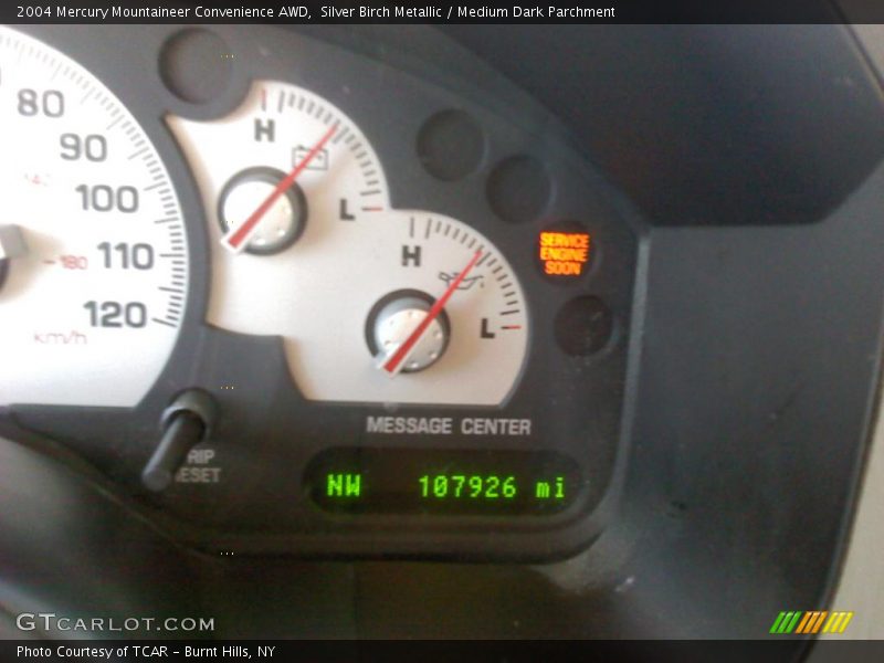 Silver Birch Metallic / Medium Dark Parchment 2004 Mercury Mountaineer Convenience AWD