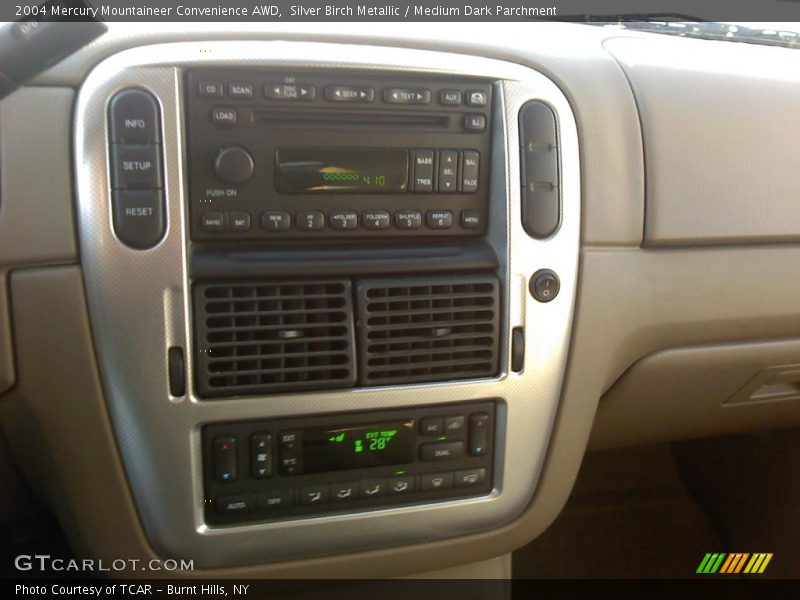 Silver Birch Metallic / Medium Dark Parchment 2004 Mercury Mountaineer Convenience AWD
