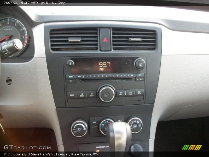 Jet Black / Grey 2007 Suzuki XL7 AWD