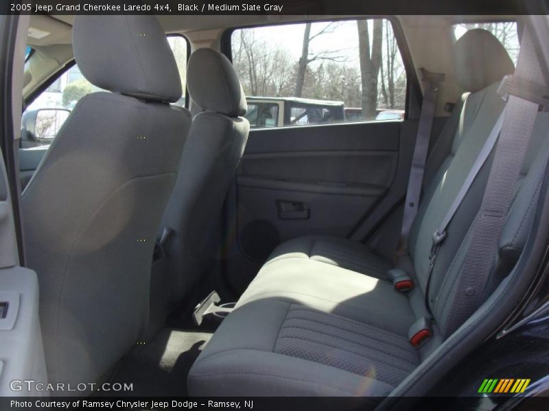 Black / Medium Slate Gray 2005 Jeep Grand Cherokee Laredo 4x4