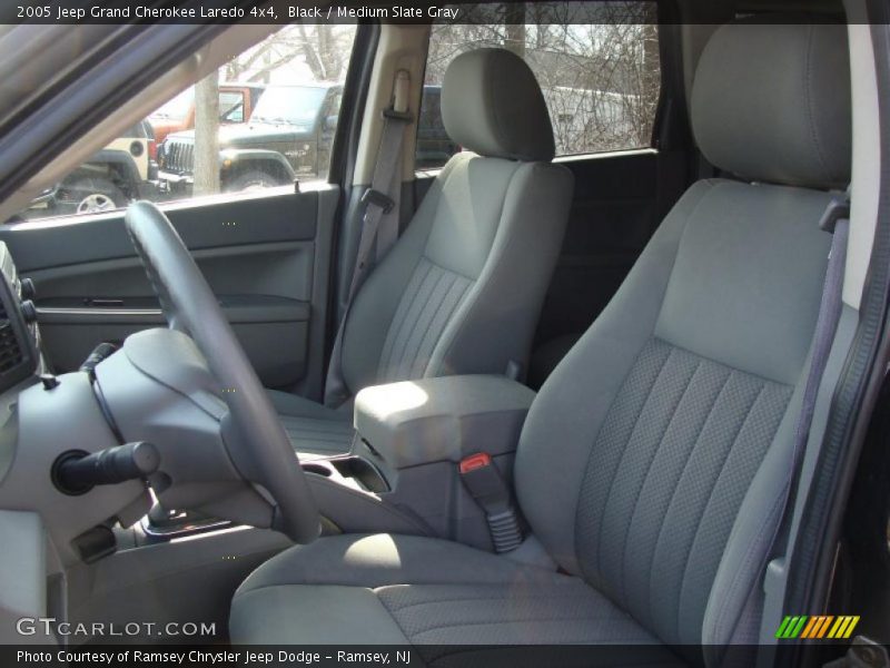 Black / Medium Slate Gray 2005 Jeep Grand Cherokee Laredo 4x4