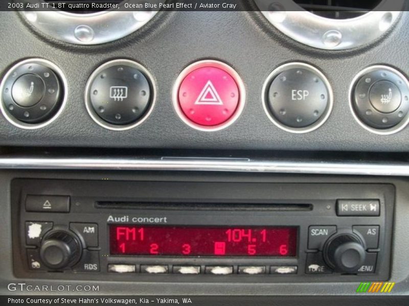 Controls of 2003 TT 1.8T quattro Roadster