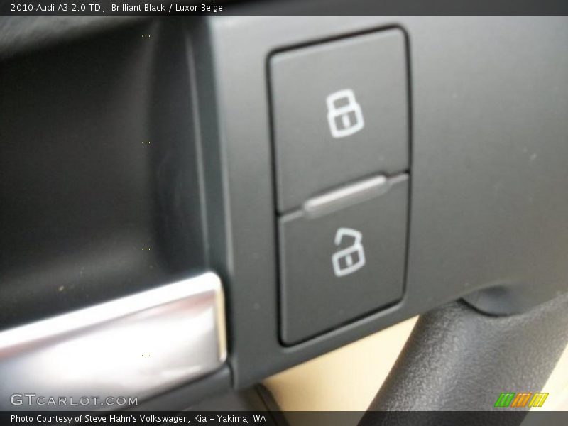 Brilliant Black / Luxor Beige 2010 Audi A3 2.0 TDI