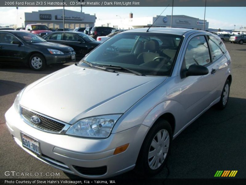 Front 3/4 View of 2006 Focus ZX3 S Hatchback