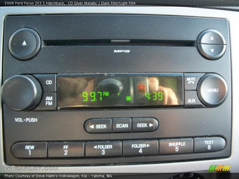 CD Silver Metallic / Dark Flint/Light Flint 2006 Ford Focus ZX3 S Hatchback