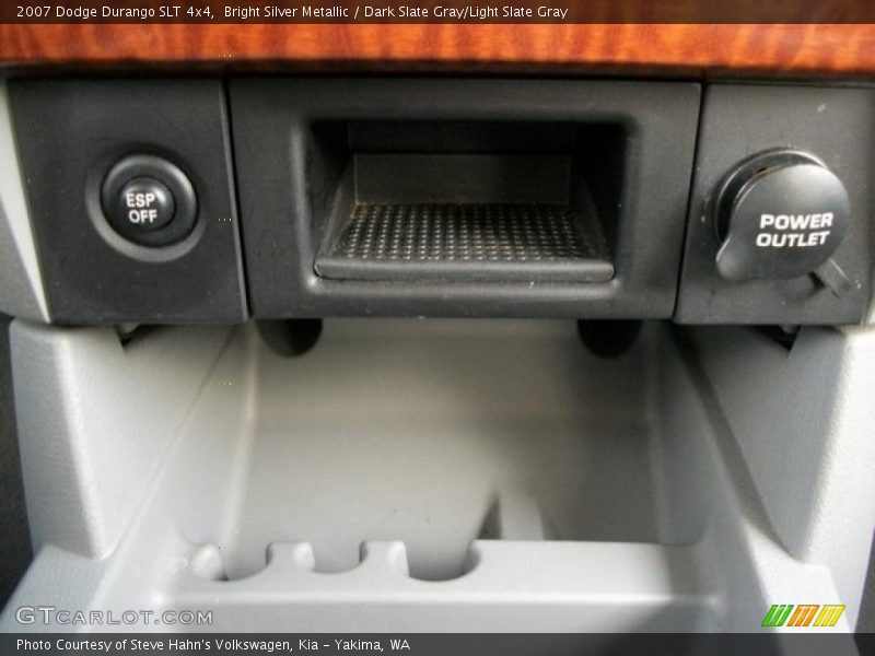 Bright Silver Metallic / Dark Slate Gray/Light Slate Gray 2007 Dodge Durango SLT 4x4