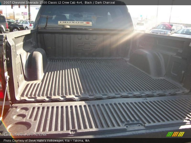 Black / Dark Charcoal 2007 Chevrolet Silverado 1500 Classic LS Crew Cab 4x4