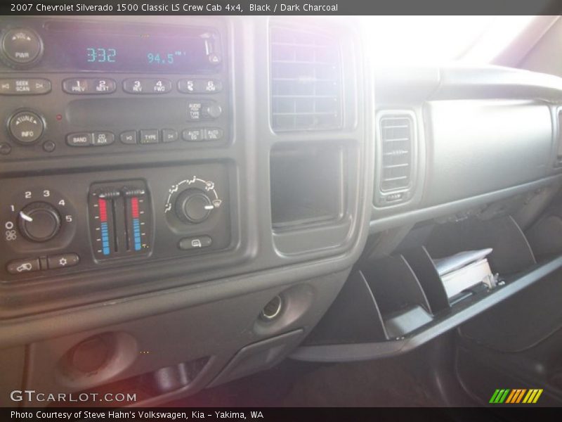 Black / Dark Charcoal 2007 Chevrolet Silverado 1500 Classic LS Crew Cab 4x4