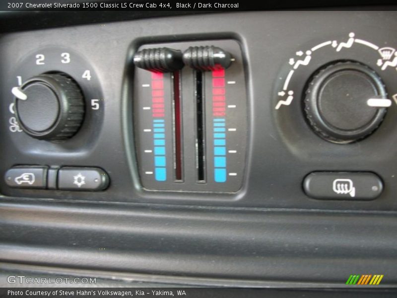 Black / Dark Charcoal 2007 Chevrolet Silverado 1500 Classic LS Crew Cab 4x4