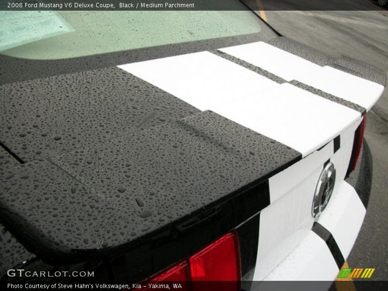 Black / Medium Parchment 2008 Ford Mustang V6 Deluxe Coupe