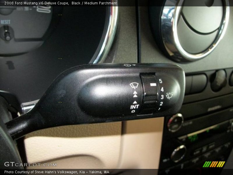 Black / Medium Parchment 2008 Ford Mustang V6 Deluxe Coupe