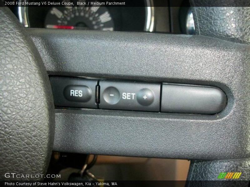 Black / Medium Parchment 2008 Ford Mustang V6 Deluxe Coupe