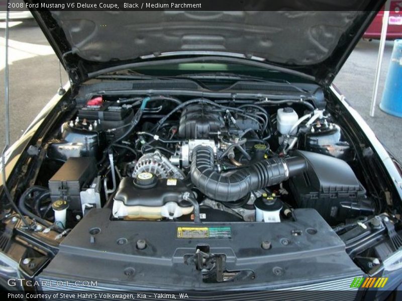 Black / Medium Parchment 2008 Ford Mustang V6 Deluxe Coupe