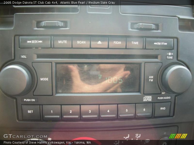 Atlantic Blue Pearl / Medium Slate Gray 2005 Dodge Dakota ST Club Cab 4x4