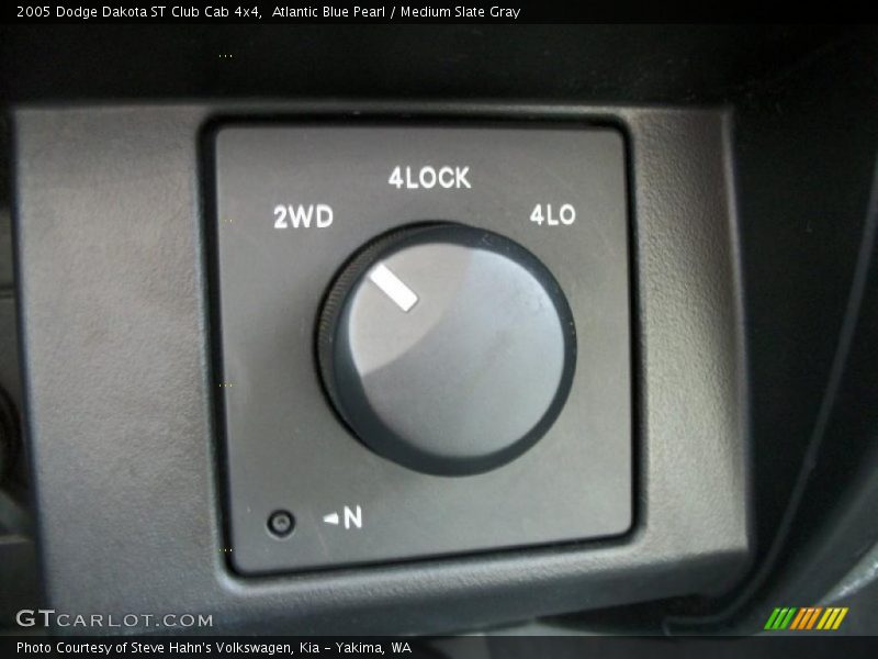 Atlantic Blue Pearl / Medium Slate Gray 2005 Dodge Dakota ST Club Cab 4x4