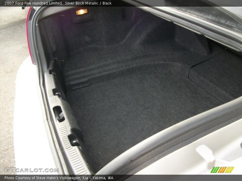  2007 Five Hundred Limited Trunk