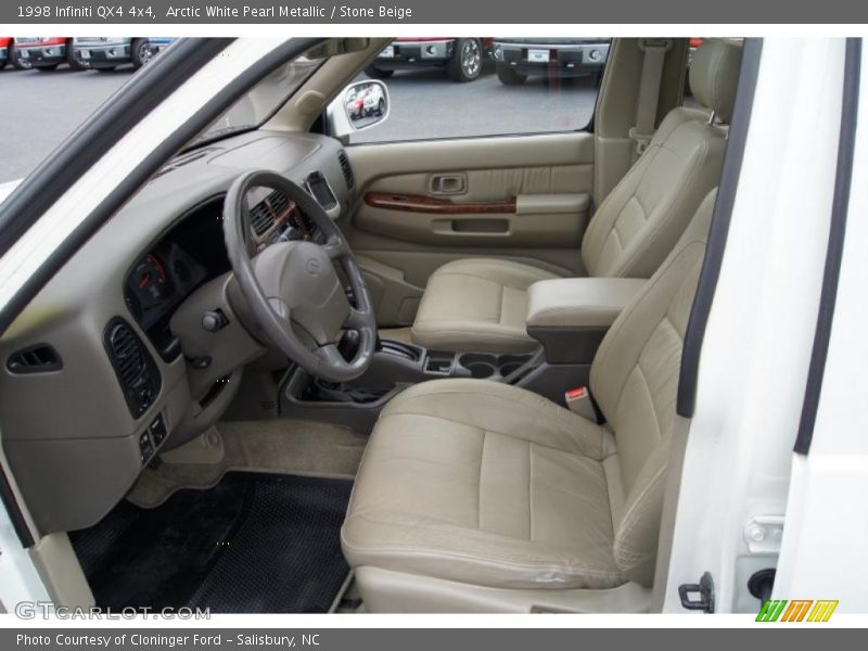 Arctic White Pearl Metallic / Stone Beige 1998 Infiniti QX4 4x4