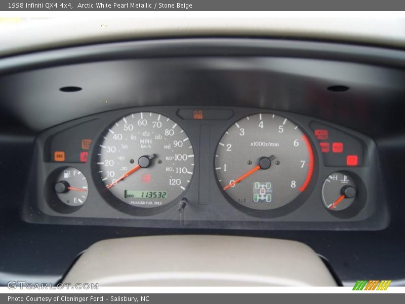 Arctic White Pearl Metallic / Stone Beige 1998 Infiniti QX4 4x4