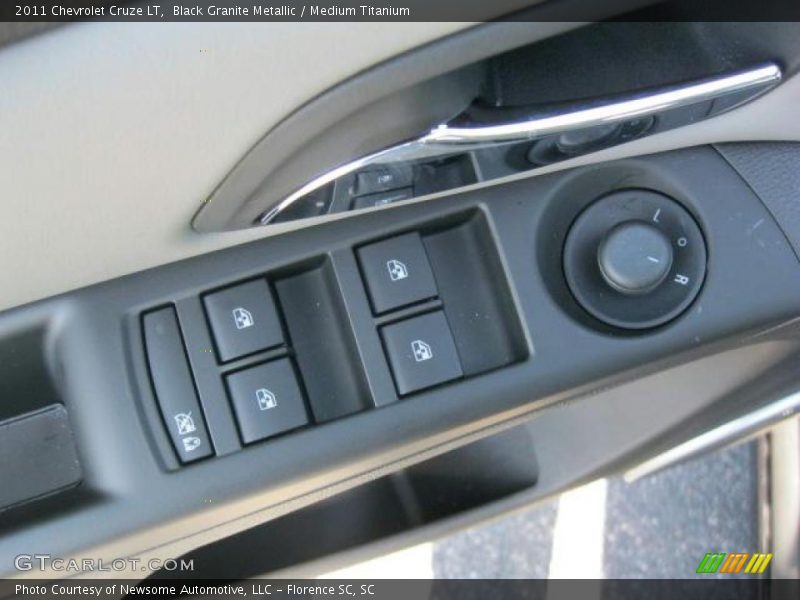 Black Granite Metallic / Medium Titanium 2011 Chevrolet Cruze LT