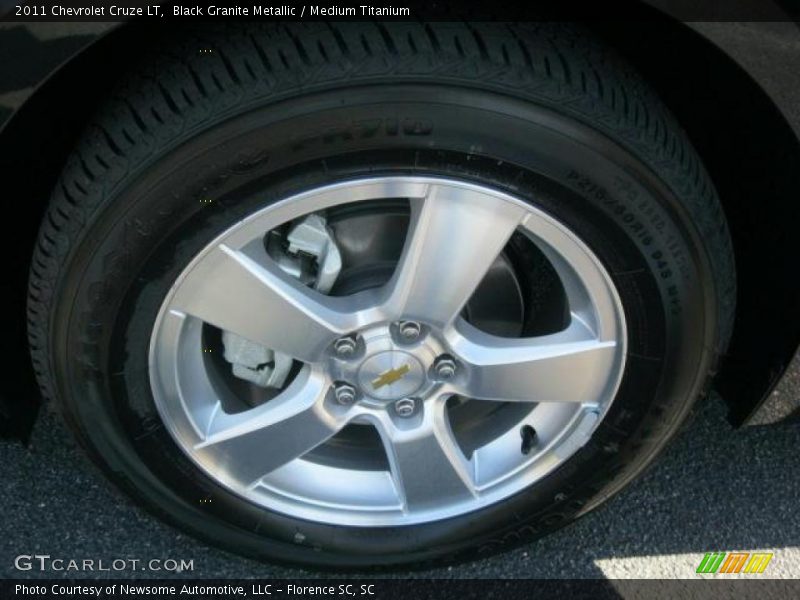 Black Granite Metallic / Medium Titanium 2011 Chevrolet Cruze LT
