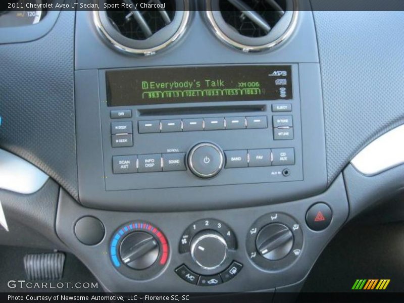 Controls of 2011 Aveo LT Sedan