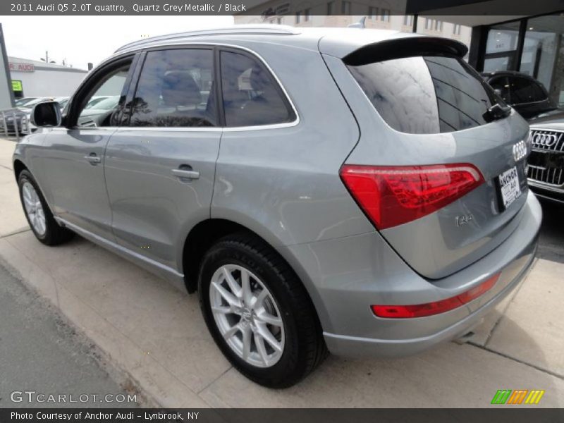 Quartz Grey Metallic / Black 2011 Audi Q5 2.0T quattro