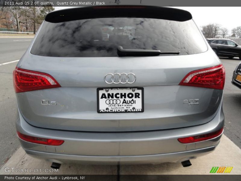 Quartz Grey Metallic / Black 2011 Audi Q5 2.0T quattro