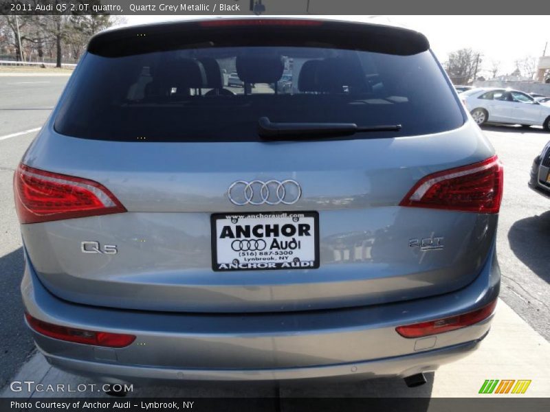 Quartz Grey Metallic / Black 2011 Audi Q5 2.0T quattro