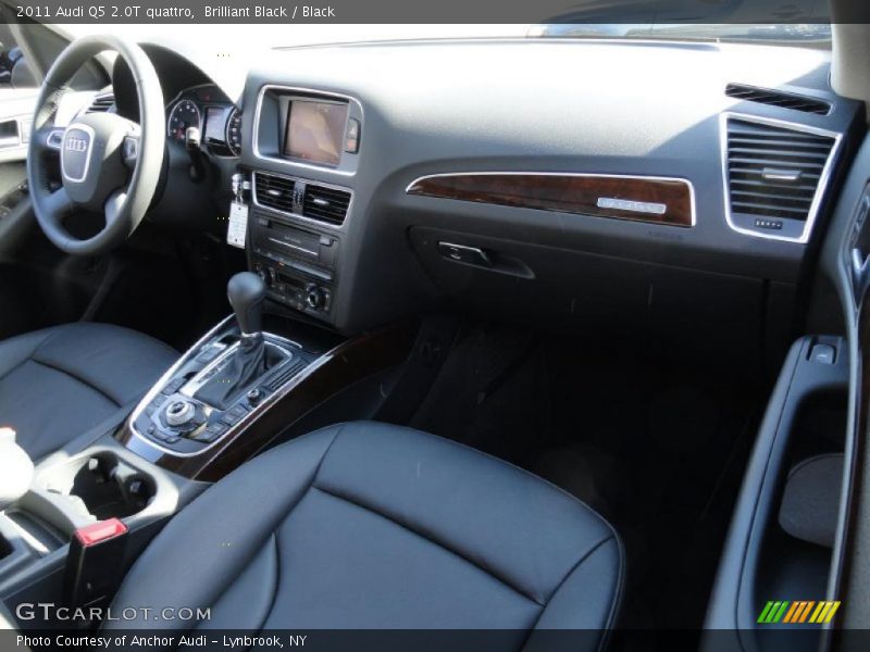 Brilliant Black / Black 2011 Audi Q5 2.0T quattro