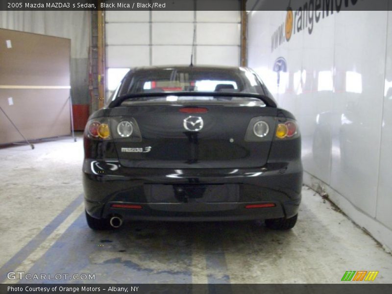 Black Mica / Black/Red 2005 Mazda MAZDA3 s Sedan