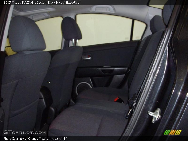 Black Mica / Black/Red 2005 Mazda MAZDA3 s Sedan