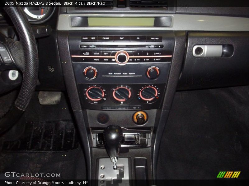 Black Mica / Black/Red 2005 Mazda MAZDA3 s Sedan
