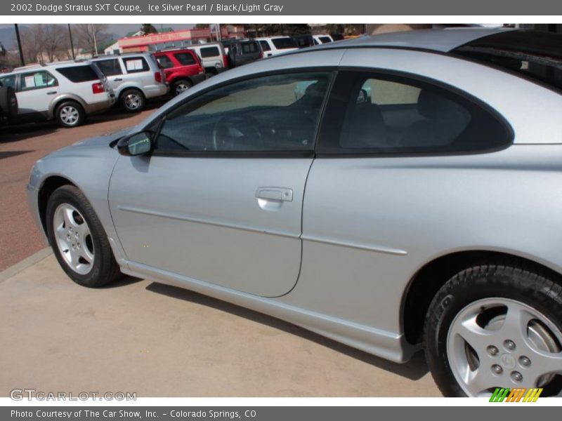 Ice Silver Pearl / Black/Light Gray 2002 Dodge Stratus SXT Coupe