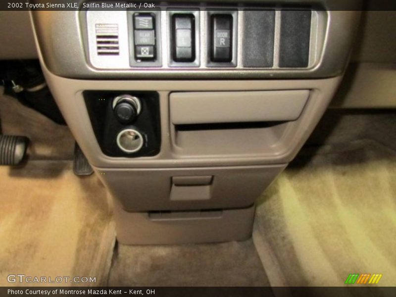 Sailfin Blue Metallic / Oak 2002 Toyota Sienna XLE