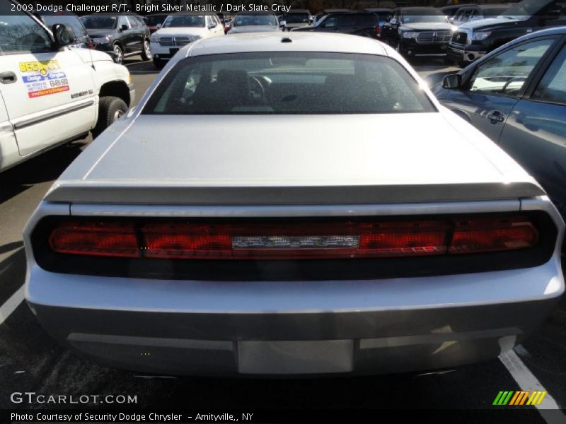 Bright Silver Metallic / Dark Slate Gray 2009 Dodge Challenger R/T