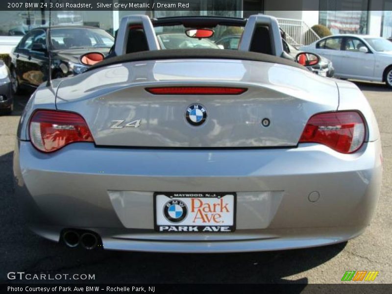 Silver Grey Metallic / Dream Red 2007 BMW Z4 3.0si Roadster