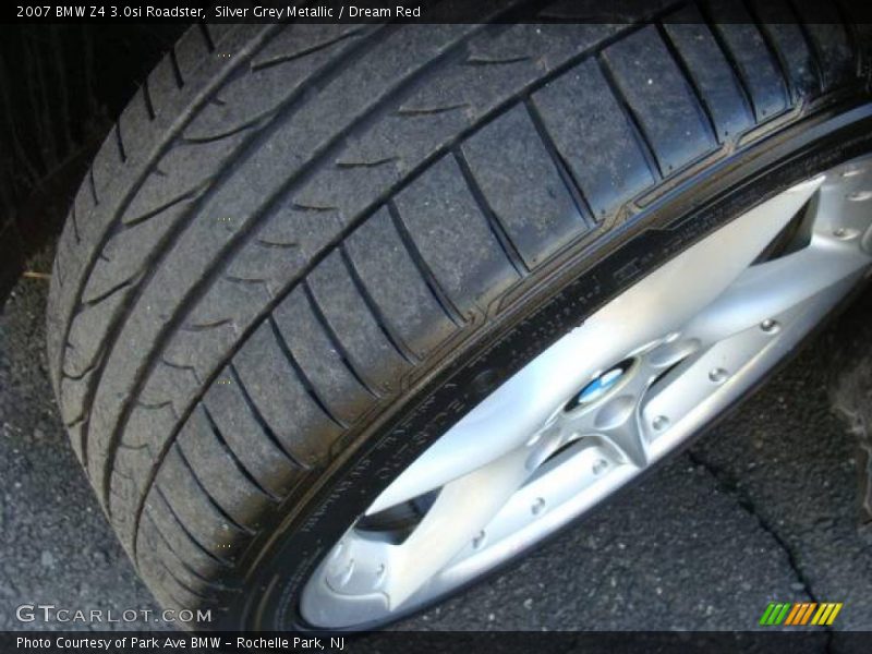 Silver Grey Metallic / Dream Red 2007 BMW Z4 3.0si Roadster