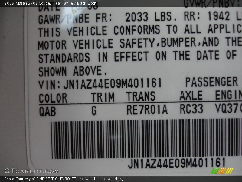 Pearl White / Black Cloth 2009 Nissan 370Z Coupe