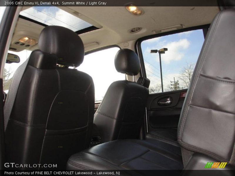Summit White / Light Gray 2006 GMC Envoy XL Denali 4x4