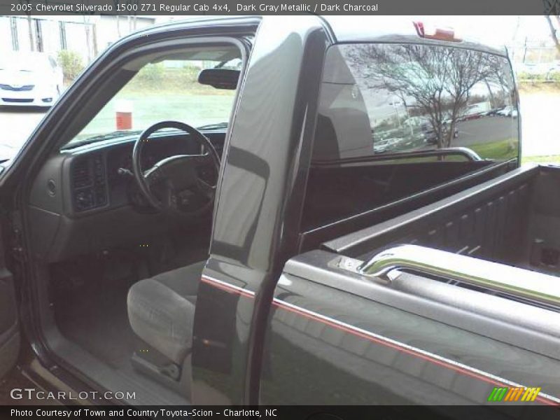 Dark Gray Metallic / Dark Charcoal 2005 Chevrolet Silverado 1500 Z71 Regular Cab 4x4