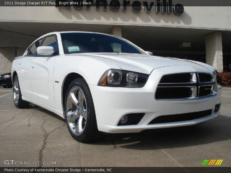 Front 3/4 View of 2011 Charger R/T Plus