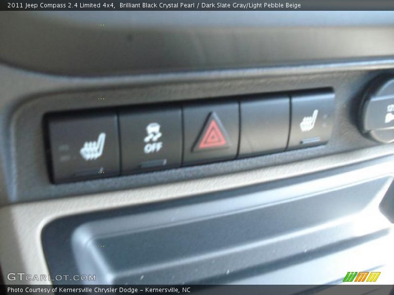 Brilliant Black Crystal Pearl / Dark Slate Gray/Light Pebble Beige 2011 Jeep Compass 2.4 Limited 4x4
