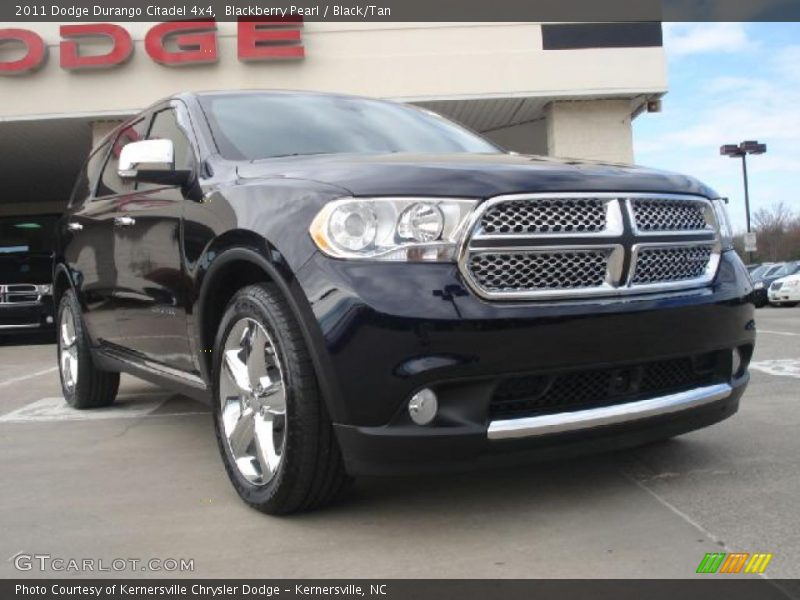 Blackberry Pearl / Black/Tan 2011 Dodge Durango Citadel 4x4