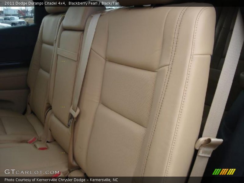 Blackberry Pearl / Black/Tan 2011 Dodge Durango Citadel 4x4