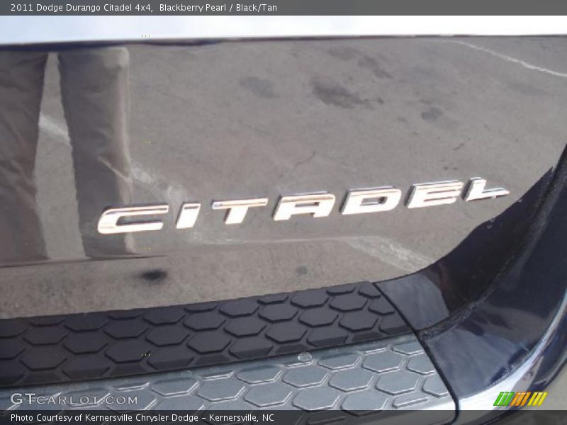 Blackberry Pearl / Black/Tan 2011 Dodge Durango Citadel 4x4