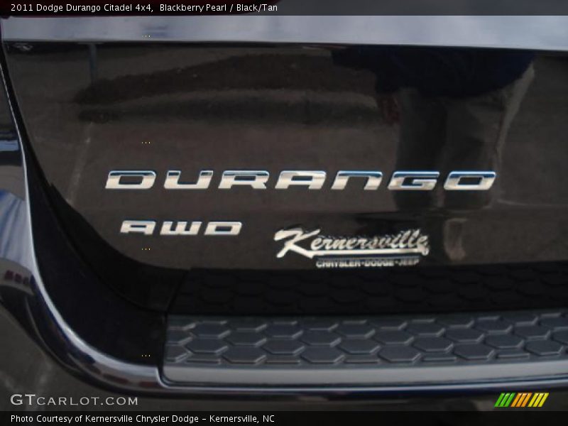Blackberry Pearl / Black/Tan 2011 Dodge Durango Citadel 4x4