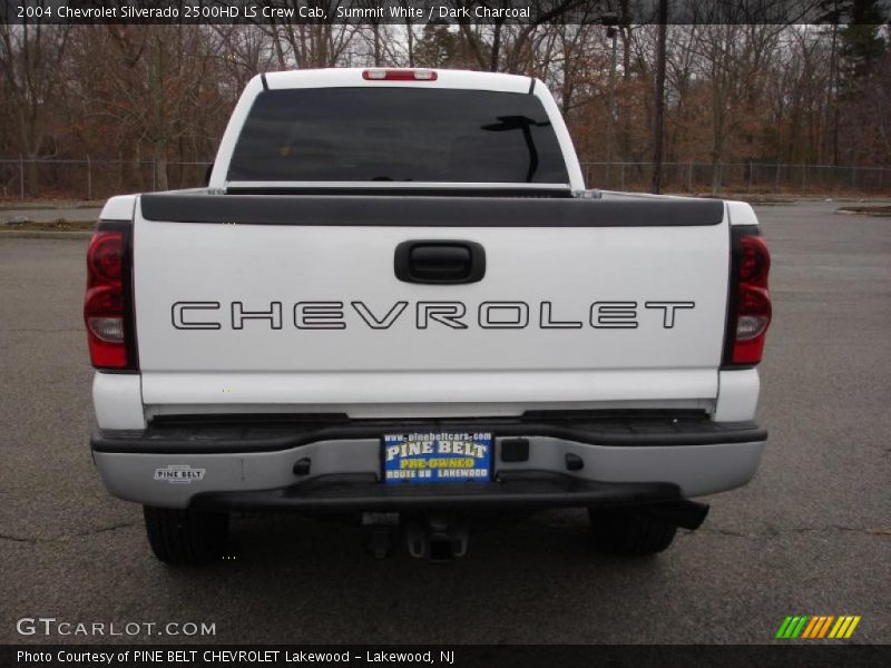 Summit White / Dark Charcoal 2004 Chevrolet Silverado 2500HD LS Crew Cab