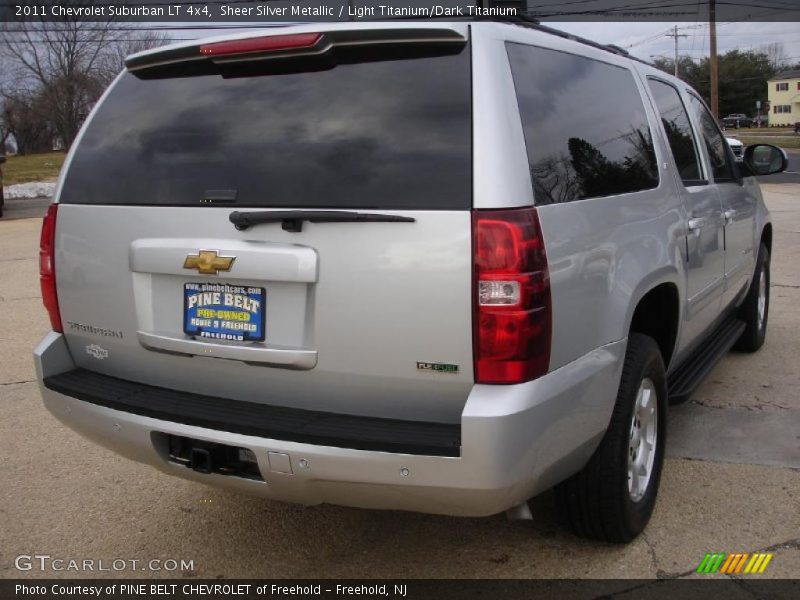 Sheer Silver Metallic / Light Titanium/Dark Titanium 2011 Chevrolet Suburban LT 4x4