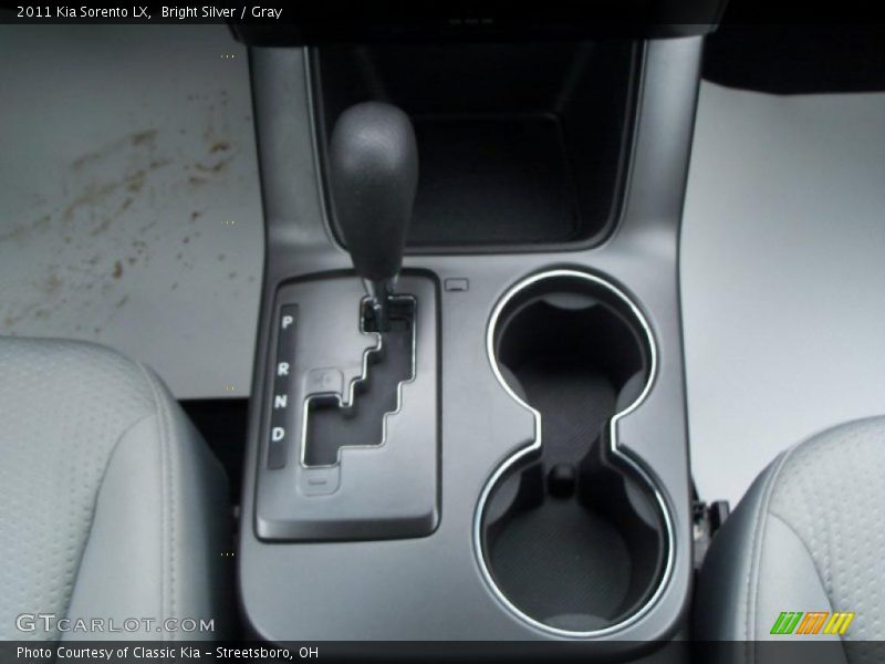 Bright Silver / Gray 2011 Kia Sorento LX